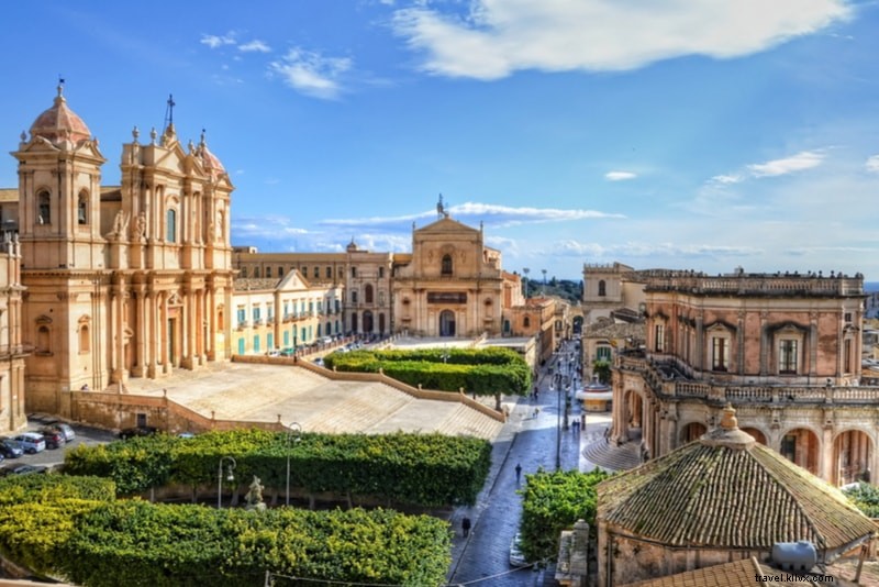 イタリアで訪れるべき16のユニークなスポット