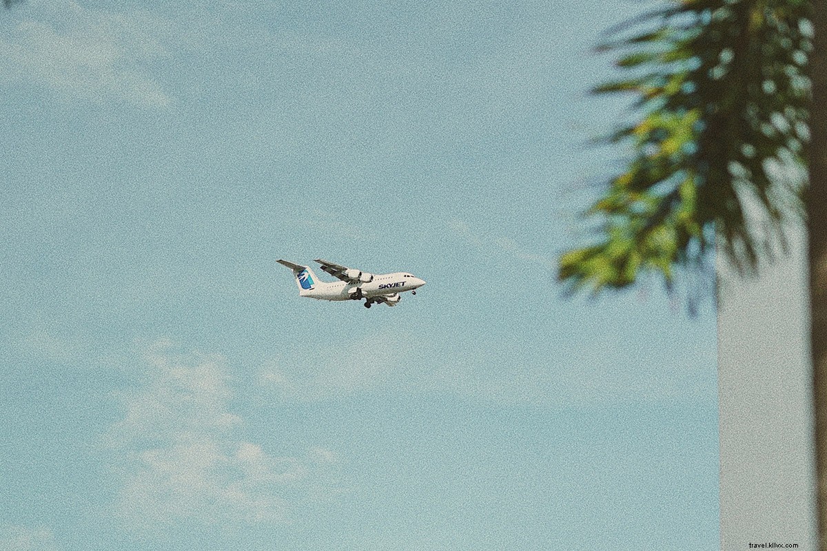 夏の旅行を直前でも簡単に！おすすめ航空予約アプリ『Fareness』