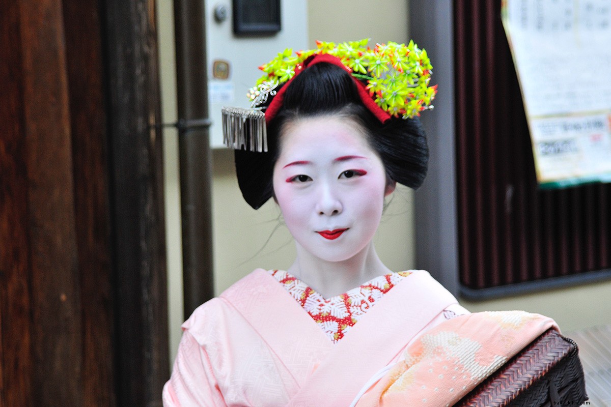 本物の芸者・芸妓を見つけるコツ