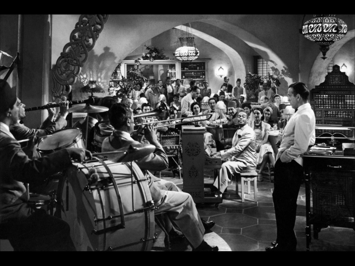 ポップコーンを片手に、映画で世界旅行へ