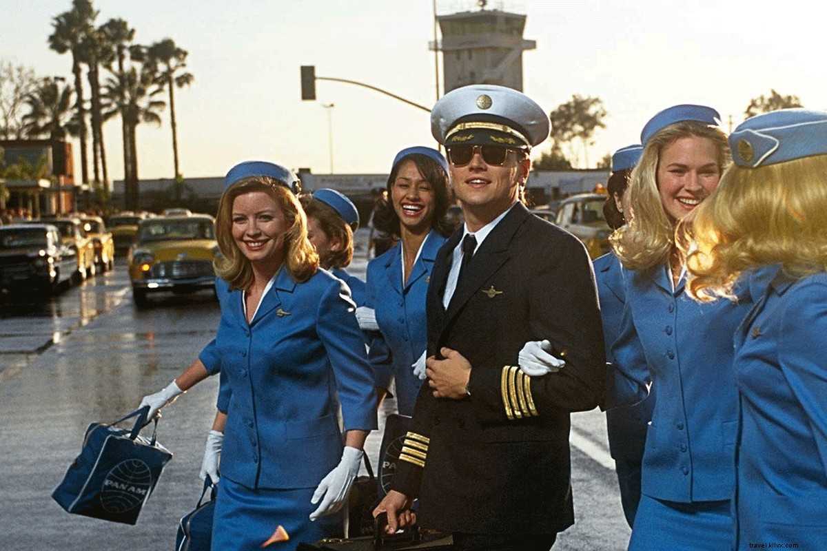ポップコーンを片手に、映画で世界旅行へ