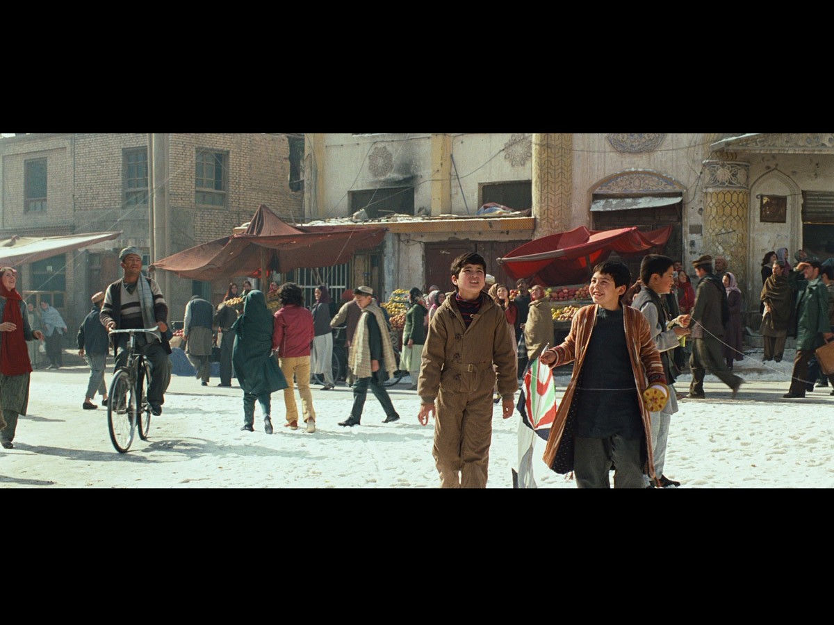 ポップコーンを片手に、映画で世界旅行へ