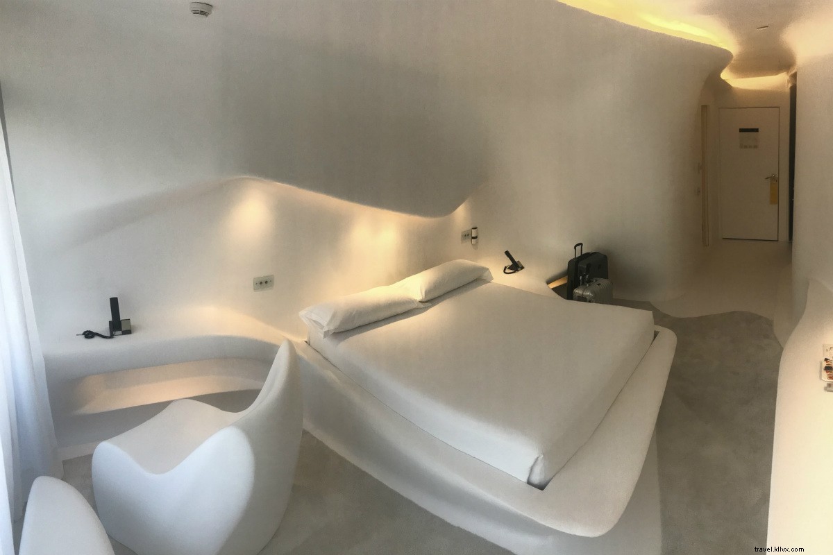 TUMI クリエイティブディレクター、ビクター・サンズが語るパリとマドリードでの活躍