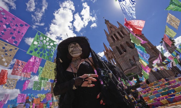 サンミゲル・デ・アジェンデで開催された『ラ・カラカ』死者祭