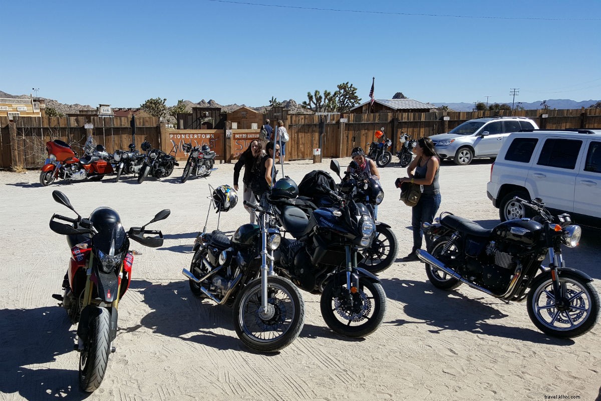 西海岸最大規模の全女性バイクツアー「Babes Ride Out」体験記