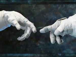 宇宙では、ウェイターの呼び声は誰にも届かない