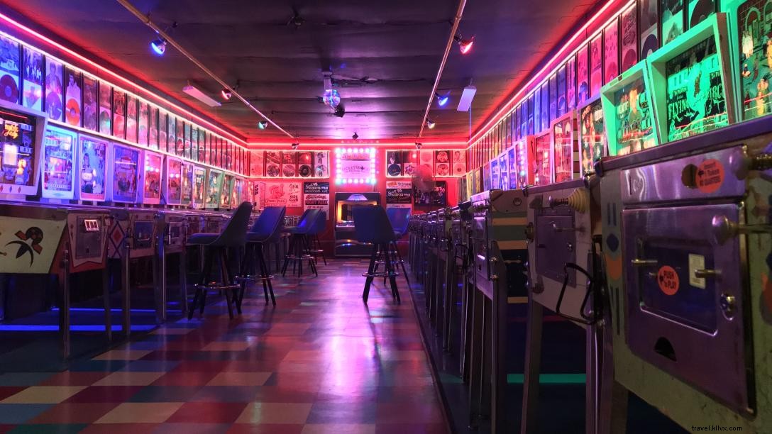 懐かしさが蘇る7つのレトロ飲食店でタイムトリップ