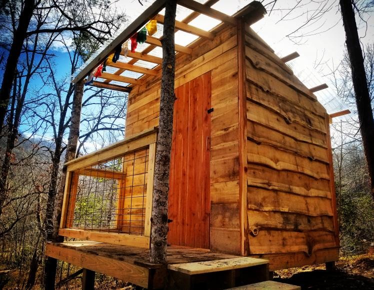 HomeGrown HideAways – 100エーカーの自然リトリート
