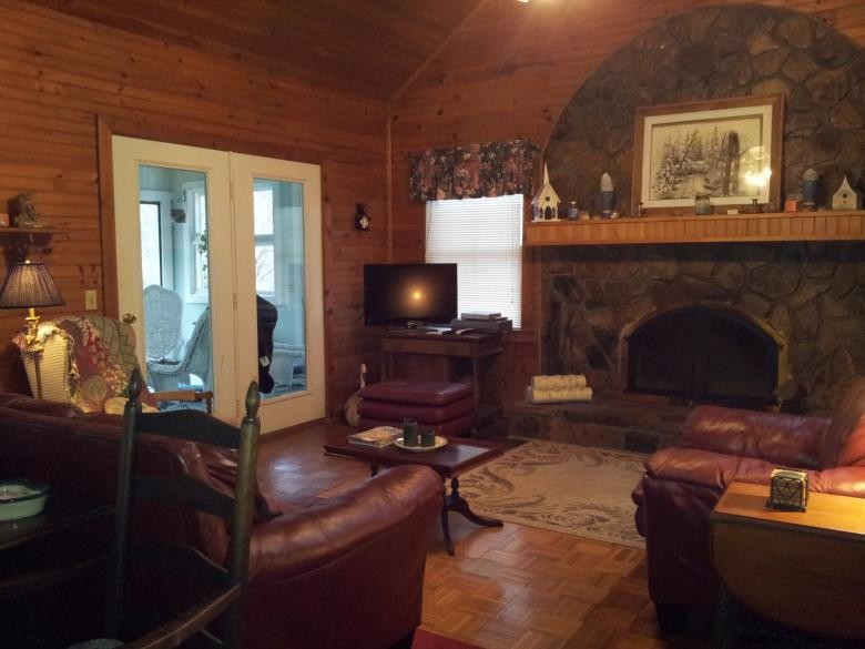 ジョージア州北東部・ダローネガの山小屋キャビンレンタル