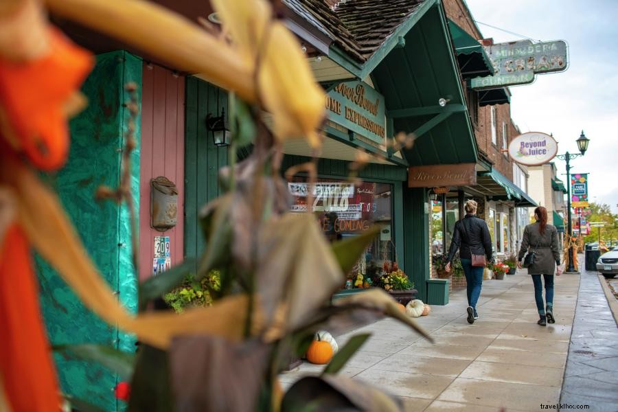 ミシシッピ川沿いの歴史的な町を巡るグレートリバーロードの旅