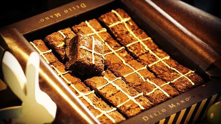 オーブンから出したてのホットクロスバン13選 – 今すぐ試したいブリスベンのおすすめ店
