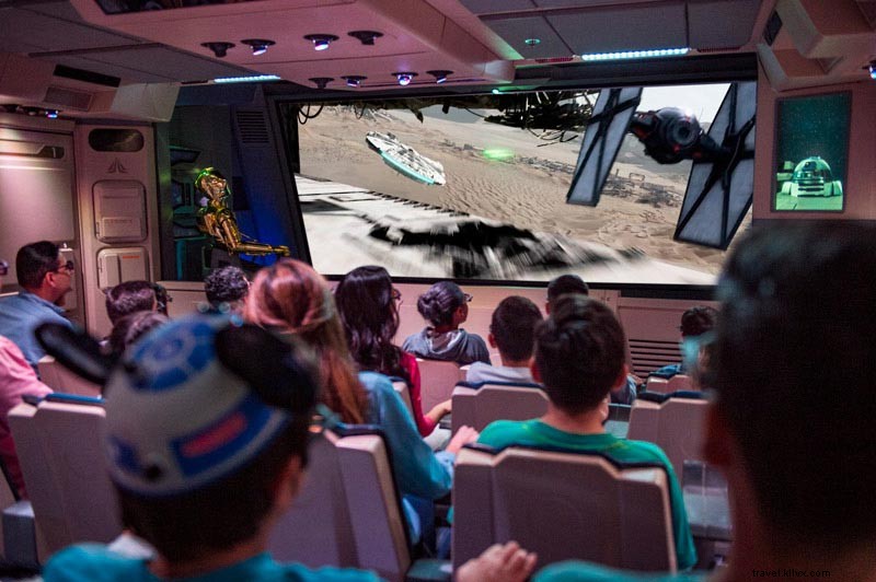 2020年版 ディズニーランド® パーク訪問ガイド