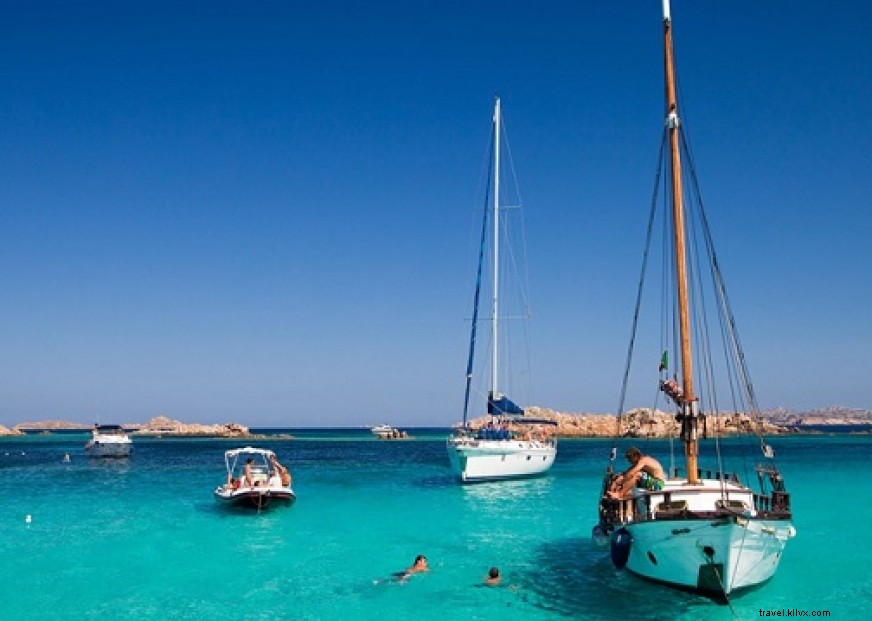 美しいギリシャの海を探検しよう