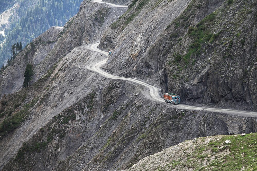 世界で最も危険な道路ベスト18