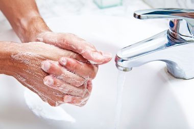 公衆トイレで守るべき8つの暗黙のエチケット