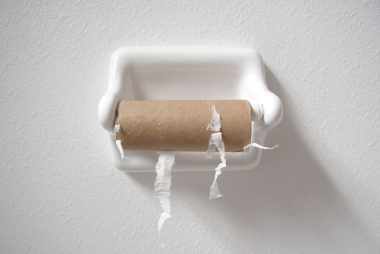 公衆トイレで守るべき8つの暗黙のエチケット