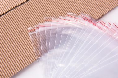 スーツケースの詰め方が変わる！便利な家庭用品6選