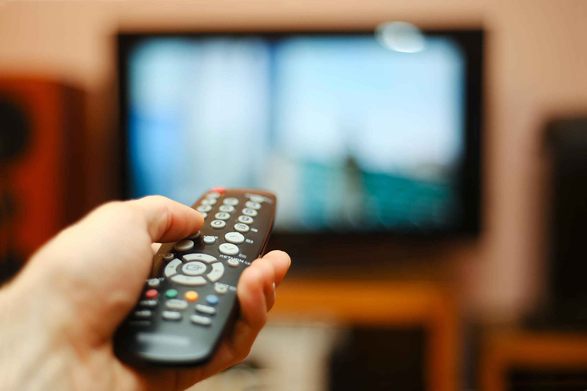 ホテルの部屋で見落としがちな13の危険 – 子どもの安全を守るために