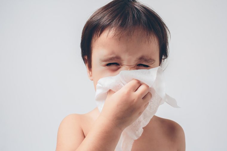 子どもの耳の痛みを和らげるフライト時の7つの対策