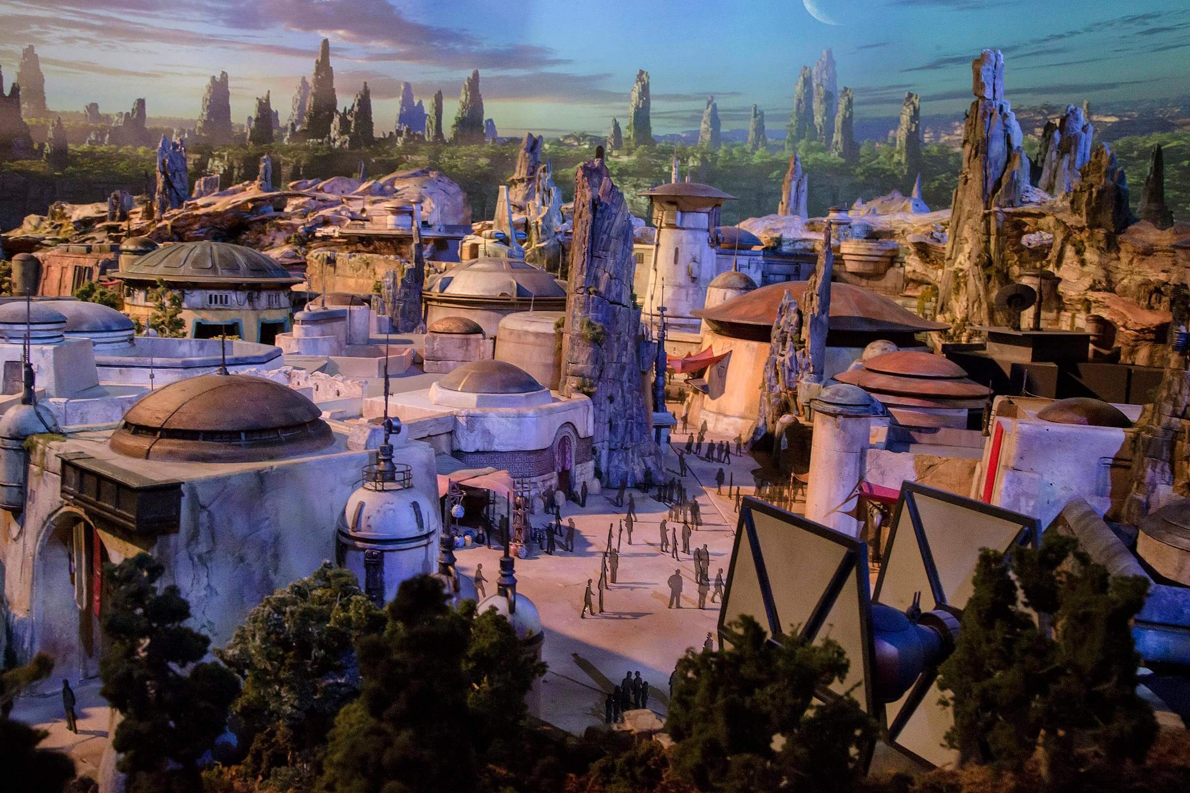 スター・ウォーズファン必見！ディズニーで体験できる最高のアトラクション