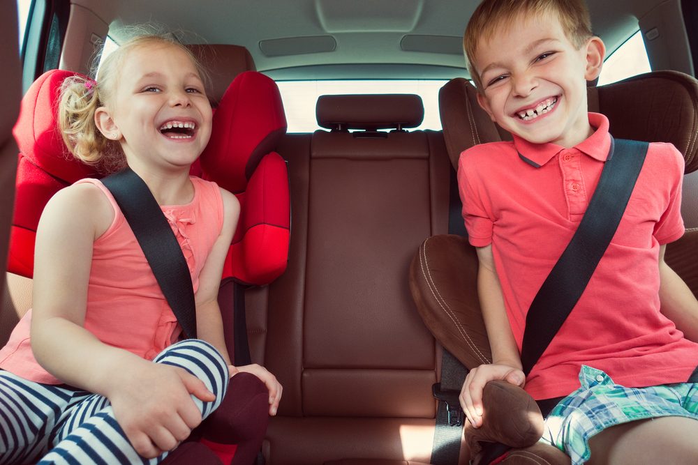 子どもとドライブ中に楽しめる10の意外な車内ゲーム