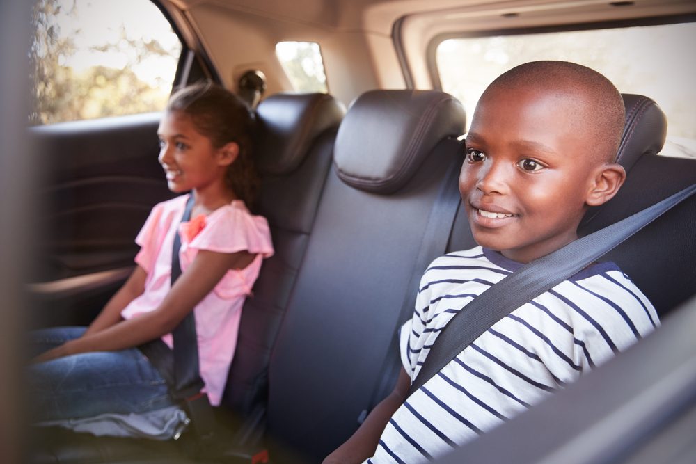 子どもとドライブ中に楽しめる10の意外な車内ゲーム