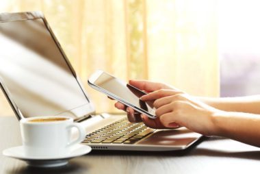 大金をかけずに海外でスマホを使う9つの簡単な方法