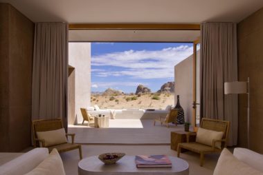 今年の夏、星空の下で眠れる10の絶景スポット