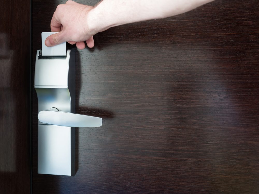 休暇中に病気や強盗に遭わないための、快適なホテル滞在の22のヒント