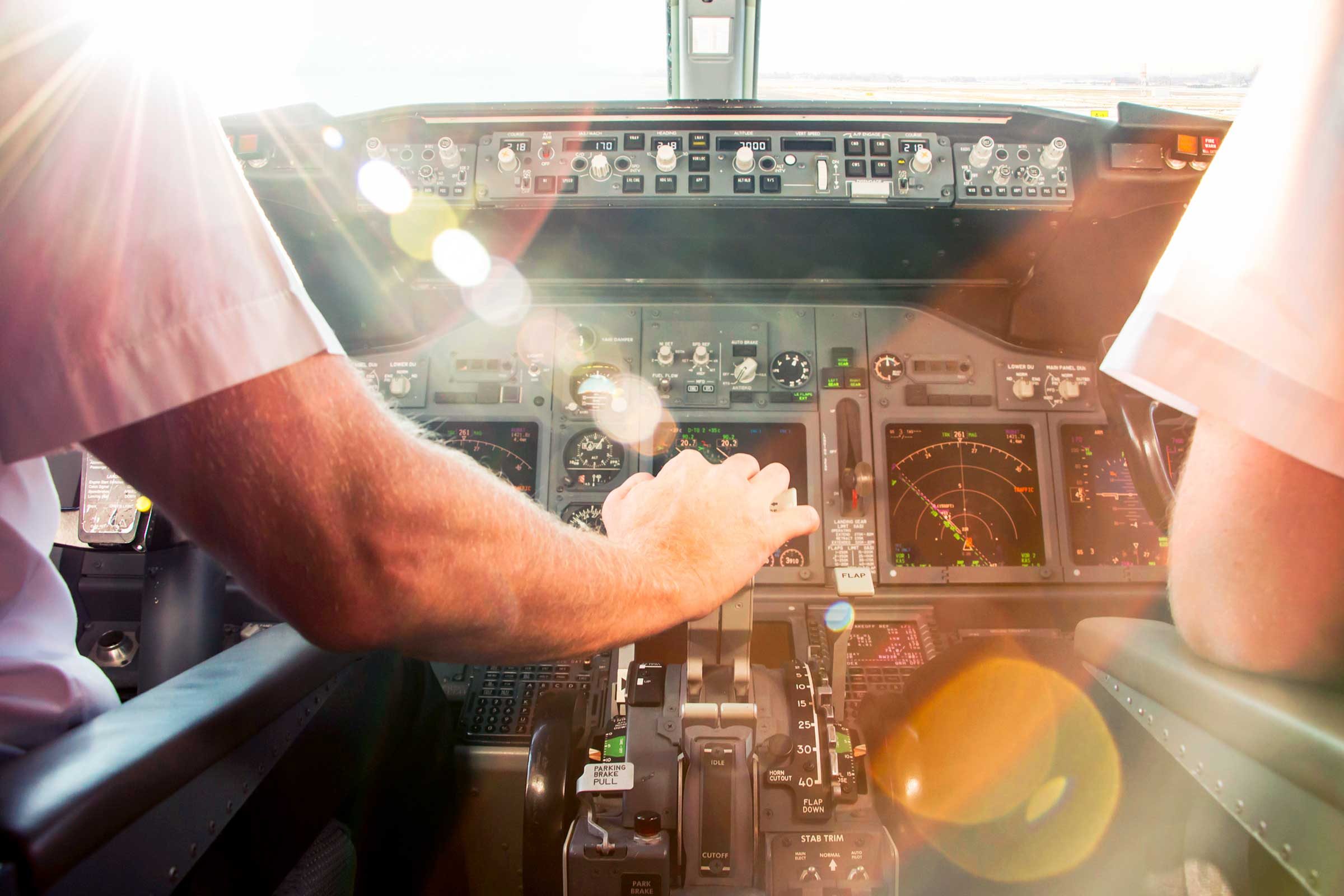 飛行機でまだ無料で受けられる11のサービス
