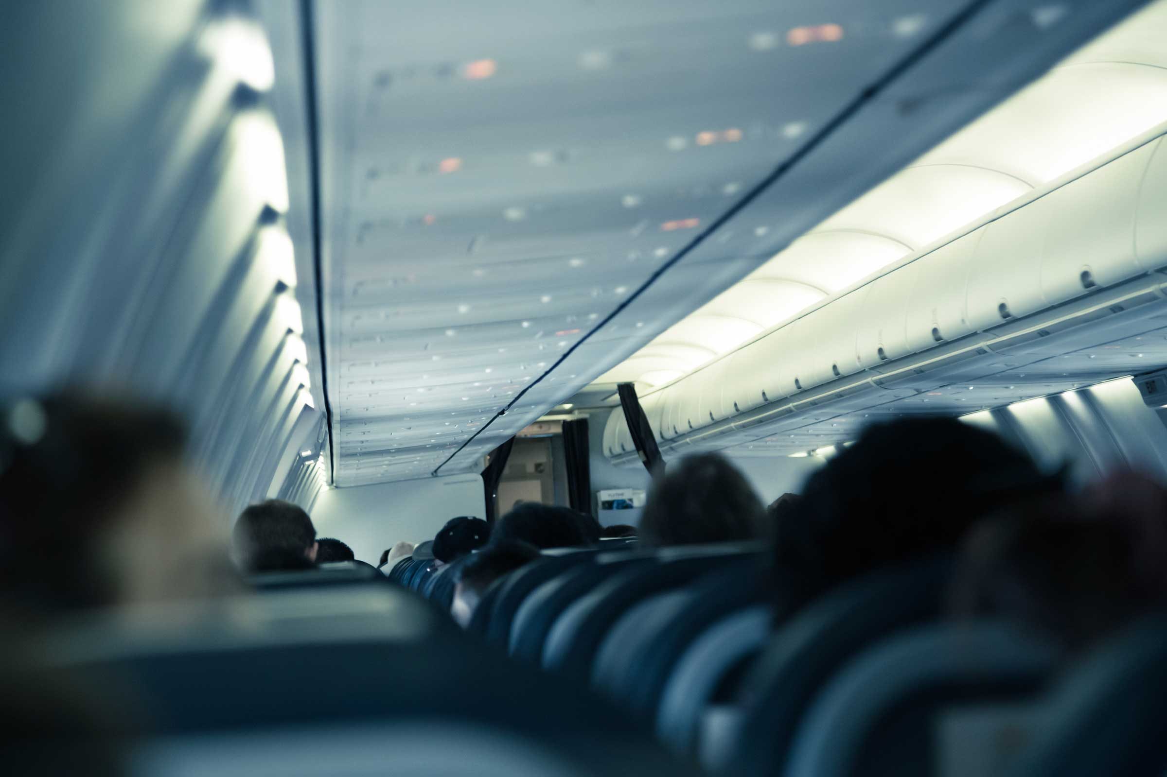 飛行機で聞こえる9つの音とその意味