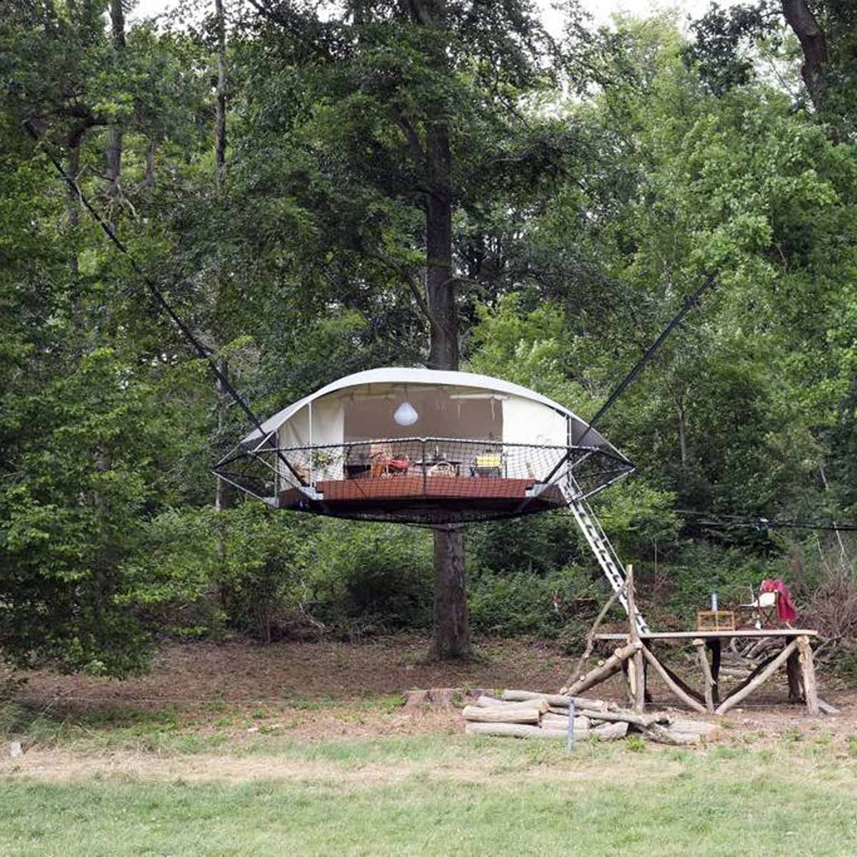 UFOのように見える19のツリーハウス