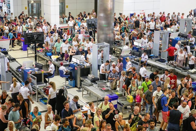 空港のセキュリティチェックを高速化する7つのプログラム