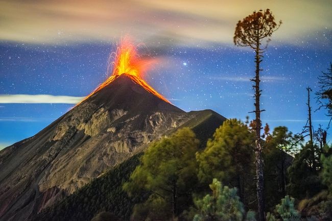 現在活動中の壮大な火山11選