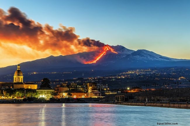 現在活動中の壮大な火山11選